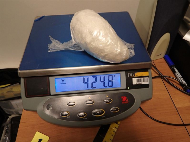 Pašerák kokainu zadržen na letišti, foto Celní úřad Praha Ruzyně