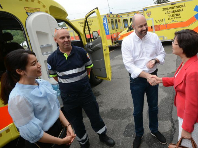 Čínští letečtí záchranáři a lékaři se budou v Praze cvičit už od října, foto MHMP