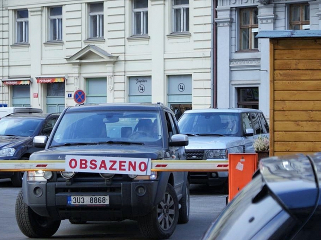 Praha vypoví smlouvu většině nájemců parkovišť. Foto Praha Press
