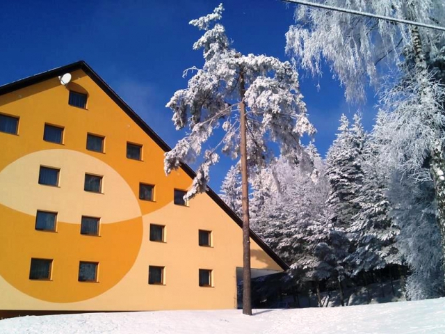 Zima v srdci Vysočiny v Hotelu Svratka. Běžky lyžování relax