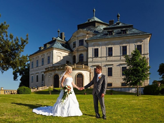Začněte společnou cestu životem svatbou na zámku Karlova Koruna