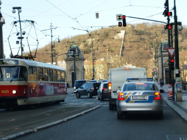 Nezbytná rekonstrukce čeká tramvajovou trať v Kolbenově ulici, ilustrační foto: Praha Press