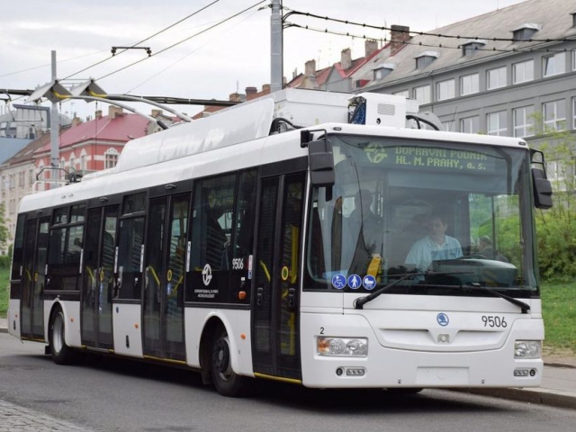 DPP zahájí zkušební provoz dalšího elektrobusu Škoda – SOR 30Tr, foto: DPP