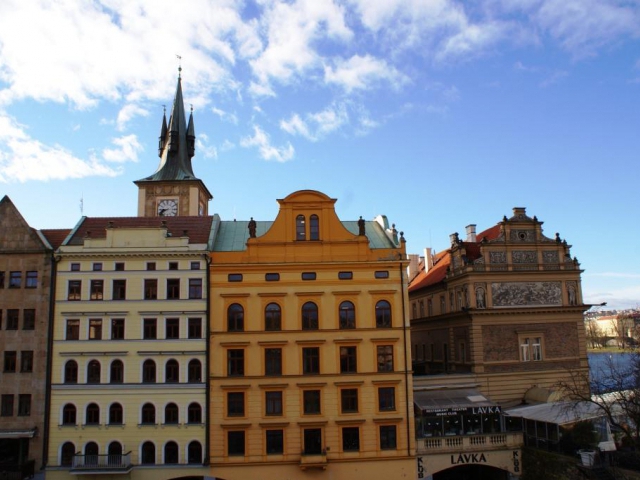 Ceny starších bytů se v Praze pohybují okolo 80 000 korun na m², ilustrační foto: Praha Press