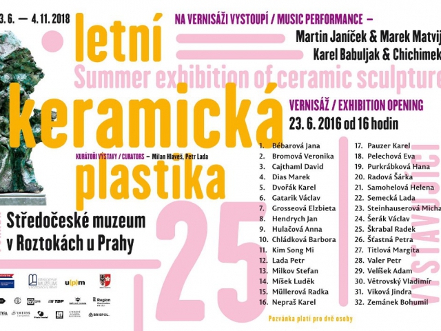 25. Letní keramická plastika na exteriérové výstavě v Roztokách u Prahy