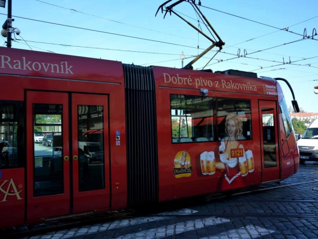 Novinka v pražských tramvajích, foto: Praha Press