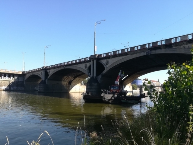 Na Hlávkově mostě začínají dynamické zkoušky, foto: TSK Praha