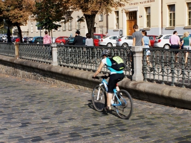 Magistrát jezdí na kole, šetří životní prostředí, foto: Praha Press