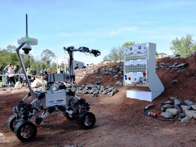 Tým RoverOva přivezl z prestižní soutěže robotů bronz, foto: Vysoká škola báňská - Technická univerzita Ostrava