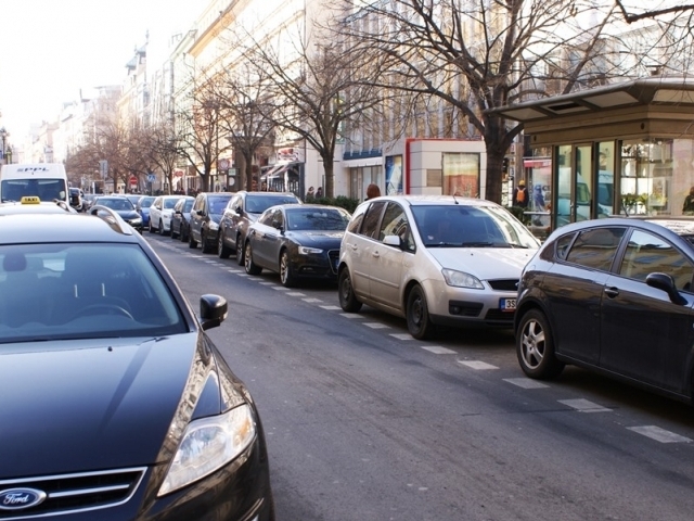 Městské části mohou rozšířit parkovací zóny, ilustrační foto: Praha Press